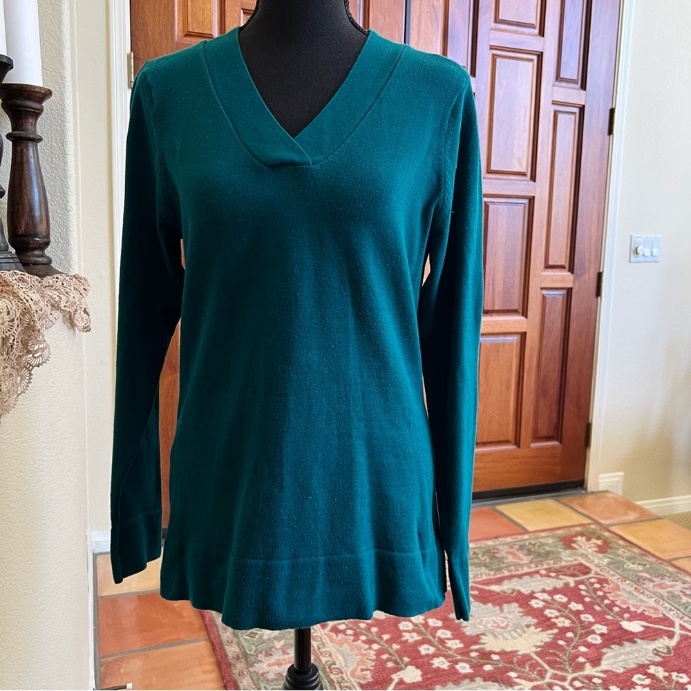 Tiara Teal V Neck Sweater Cotton Poly Blend Size L